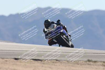 media/Oct-30-2025-Racers Edge (Thu) [[dabbdaf680]]/3-B Group/Session 4 Turn 9/